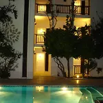 Ece Bodrum Hotel 3*