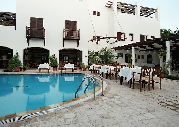 Ece Bodrum Гёльтюрбюку