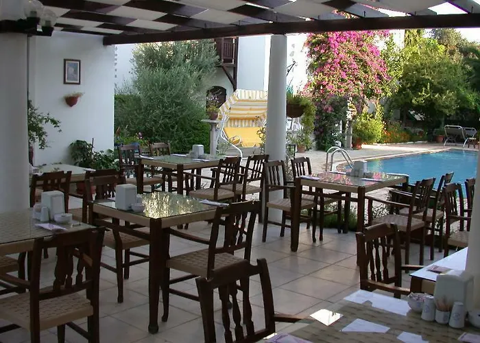 Ece Bodrum Отель 3*